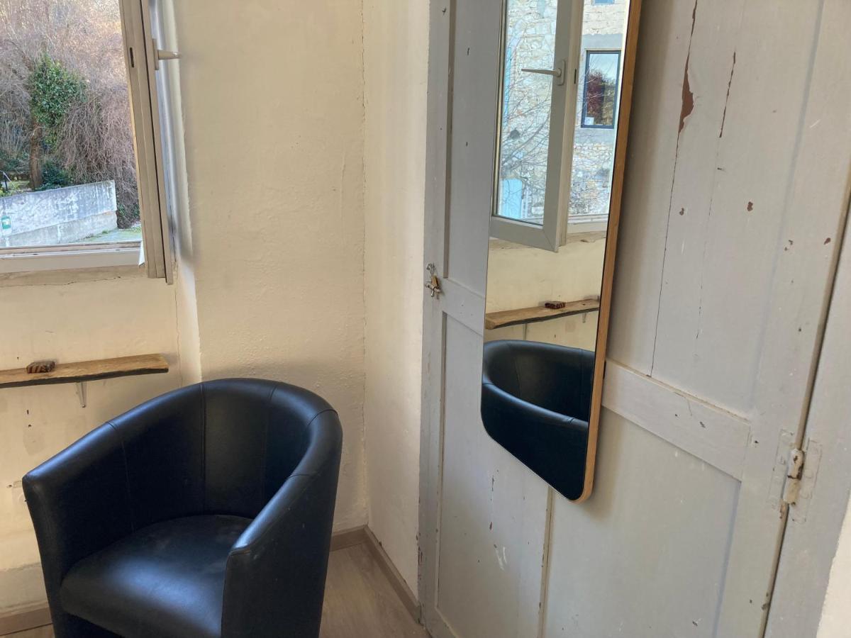 chambre privée dans maison drômoise - jacuzzi - viarhona - autoroute Châteauneuf-du-Rhône Extérieur photo